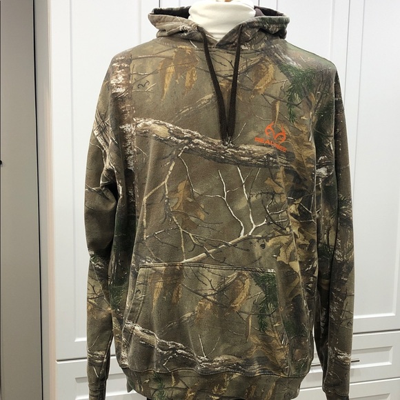 Realtree Other - Realtree Woodland Camo Hoodie | Men’s XL | Orange Logo